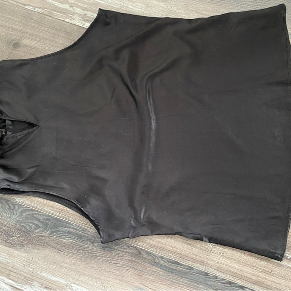 Sleevless ruffle cocktail top - zara brand - Picture 2 of 4